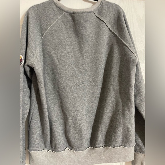 Harry Potter Gryffindor House Sweatshirt Warner Bros. Universal Studios - Picture 4 of 9